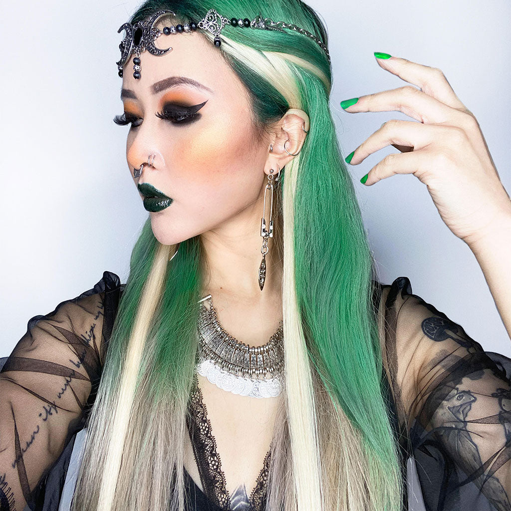 The Best Halloween Hair Hacks